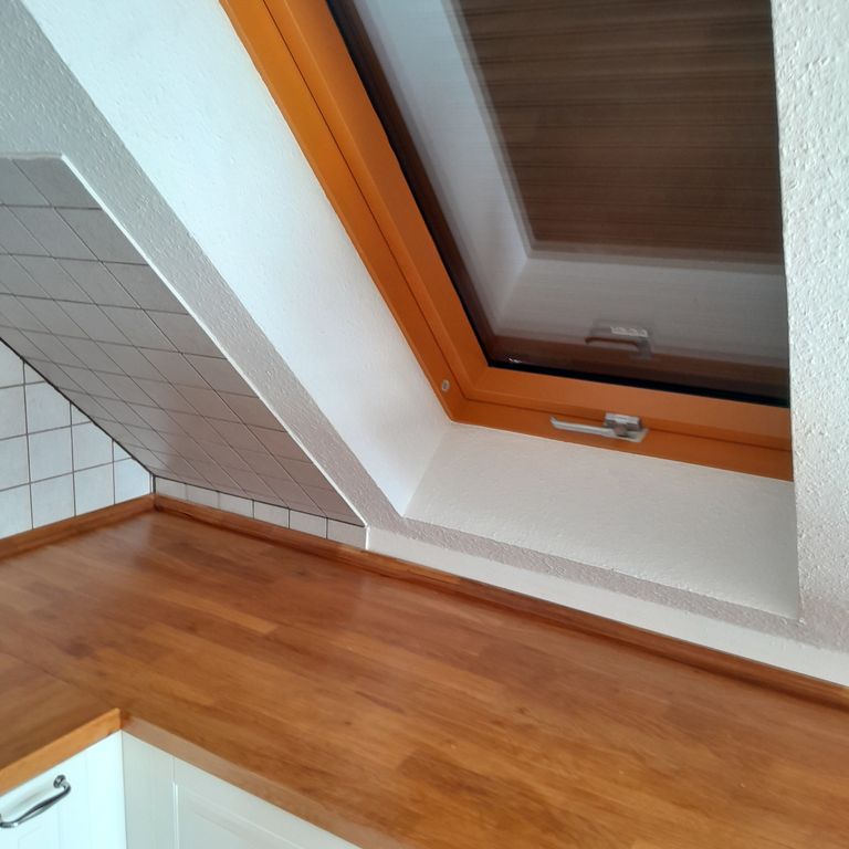 Lackierarbeiten: 6 Stück; Fenster- oder Türrahmen