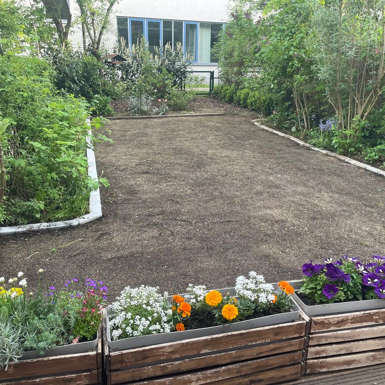 Gartenpflege: 30 m2; Rasen mähen