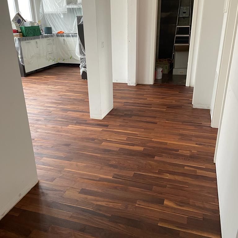 Holzboden: 65 m²; Parkett; Boden lackieren, Boden schleifen